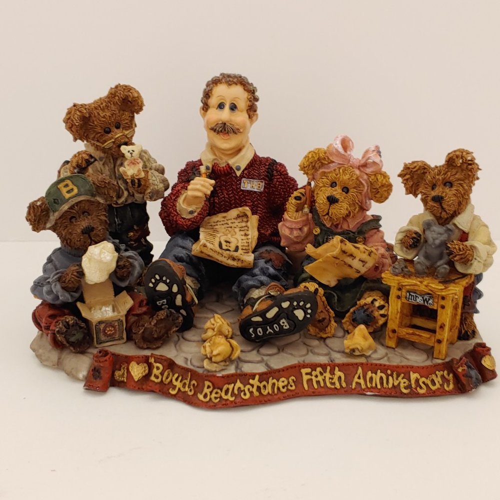 Boyds Bears & Friends Fifth Anniversary  1998  Limited Edition #227803